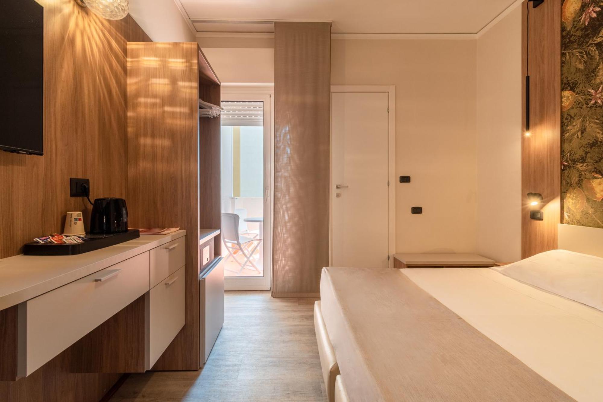 Continental B&B City Hotel Bibione Habitación foto